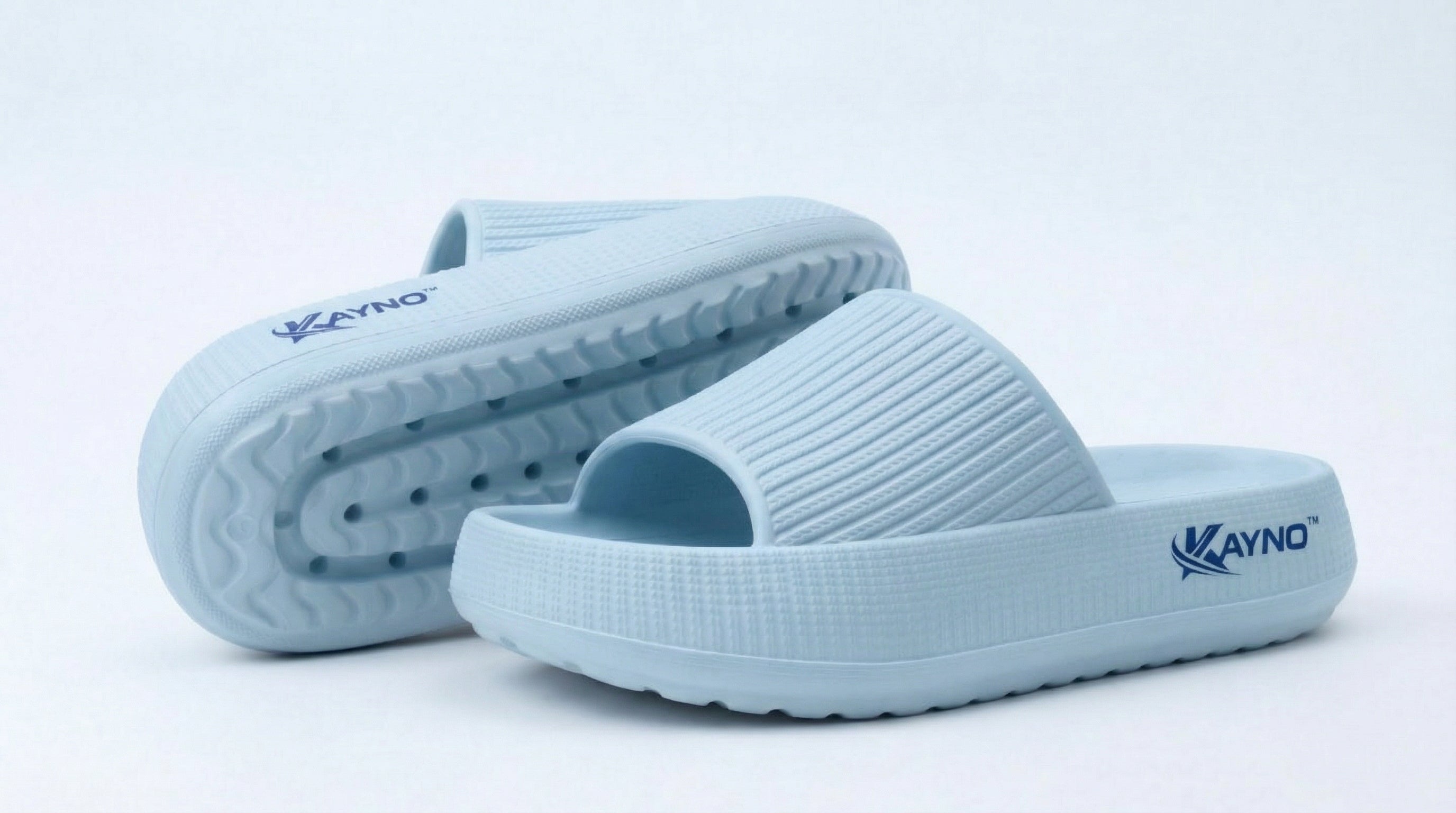 KAYNO Sky Blue Memory-Foam-Pantolette in Seitenansicht