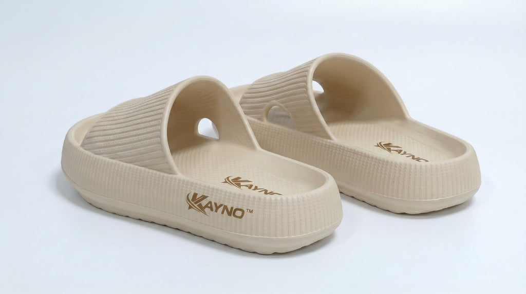 KAYNO Vanille Memory-Foam-Pantolette in Seitenansicht