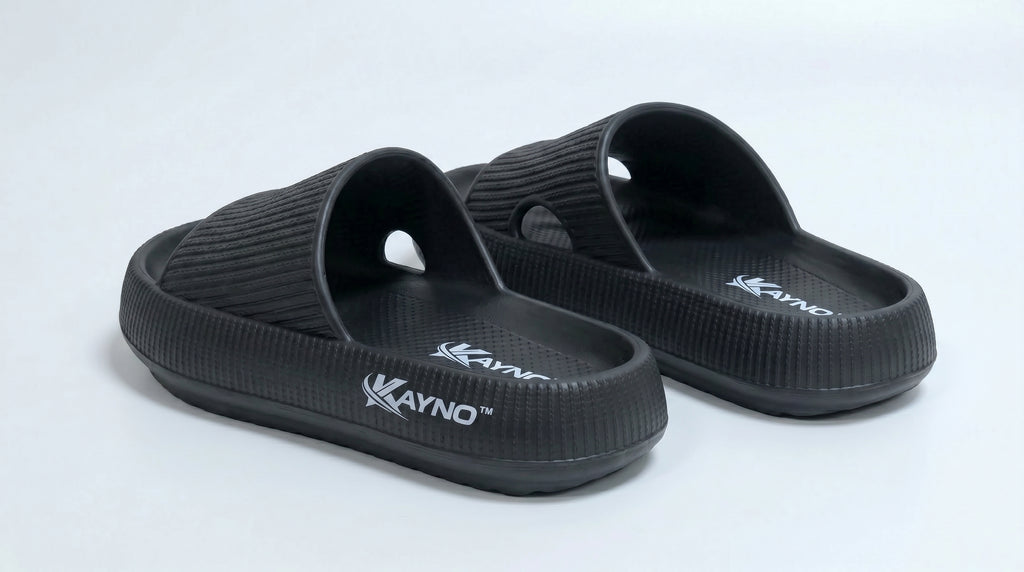 KAYNO Midnight Memory-Foam-Pantolette in Seitenansicht